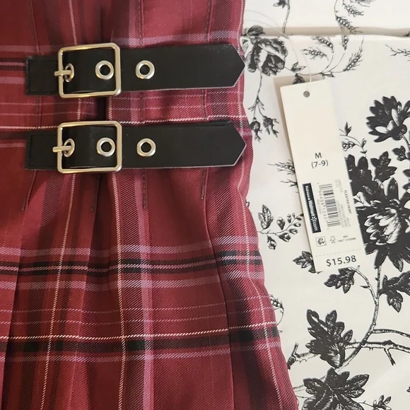 Pleated skirt  c26 - Picture 2 of 7